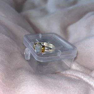 Ring with opal stone - Brand new!